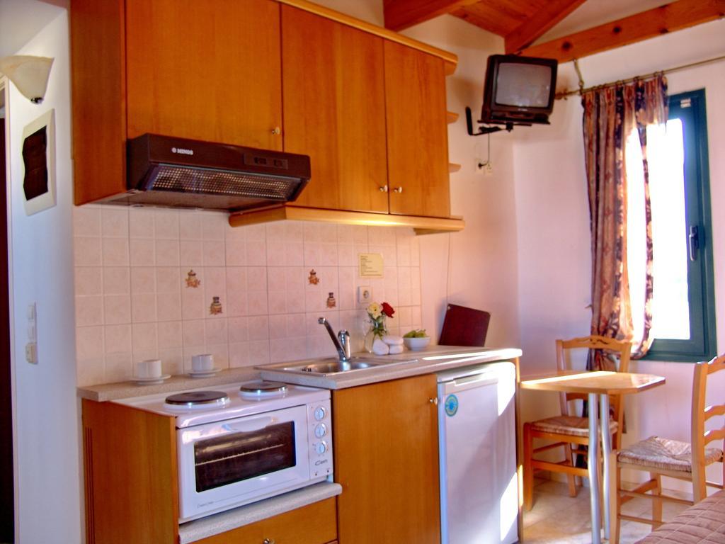 Irida Aparthotel Malia By Estia الغرفة الصورة